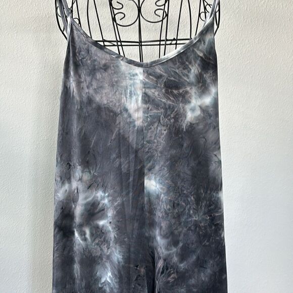 J.Valdi Tie-Dyed Print Flowy Cropped Jumpsuit Cover-Up - Picture 6 of 9